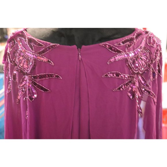 Adrianna Pappell Beaded Cape dress Wildberry Size 14 NWT with some flaws - Picture 5 of 9
